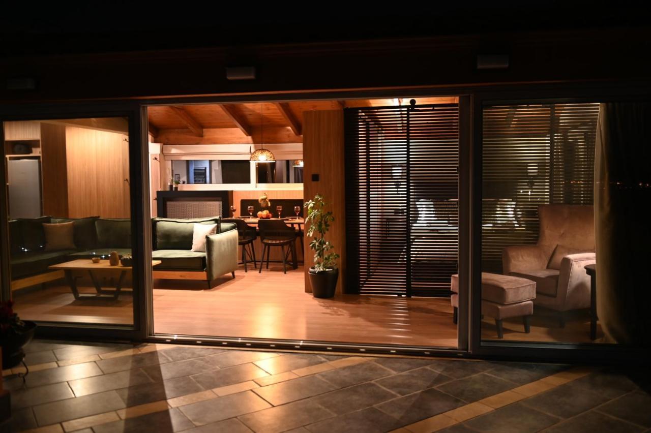 Apollon Loft Apartment Халкис Екстериор снимка